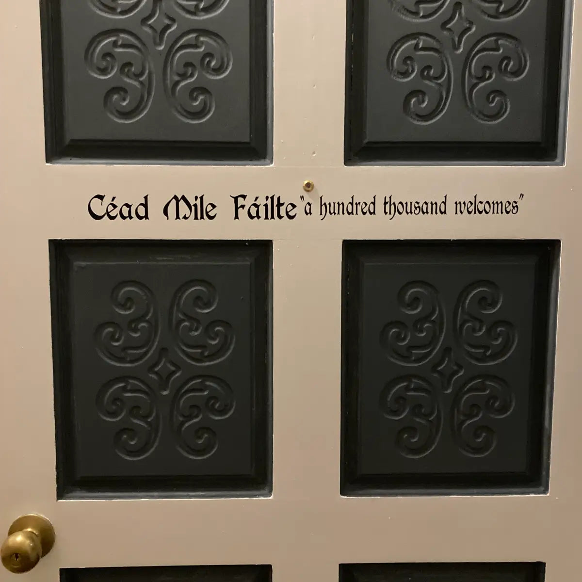 Custom 'Cead Mile Failte' Front Door Decal in Old English Font - Removable Wall Decal