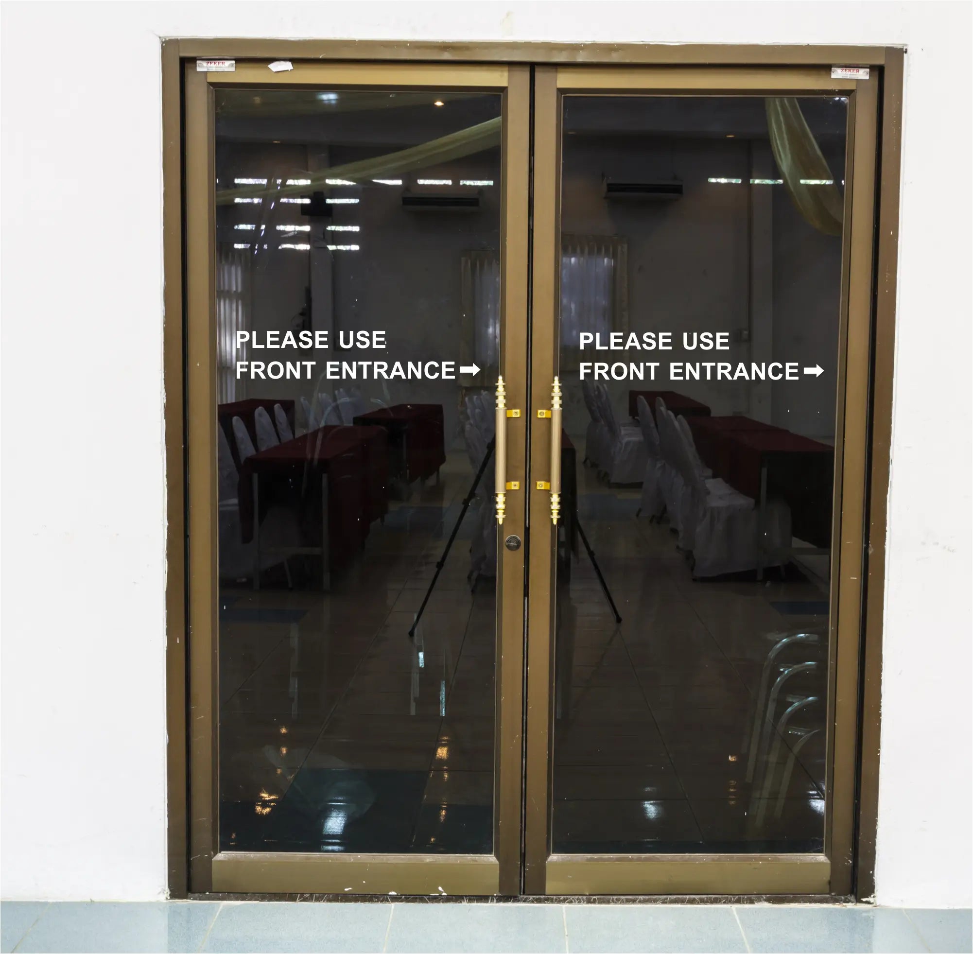 Please Use Front Door W/ Arrow
